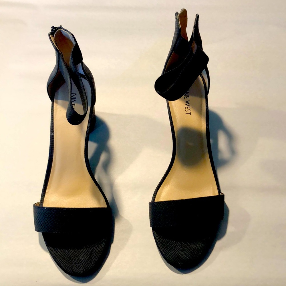 Nine West Jetset Black Sandals Sz 11M
